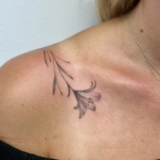 Tatuaje por Anna Salamandra